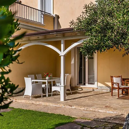 Aquila Giardino
